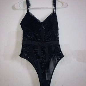 Prettylittlething black lace bodysuit